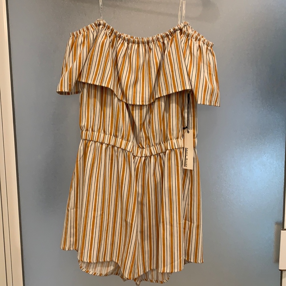 Stripped off the shoulder Shorts Romper